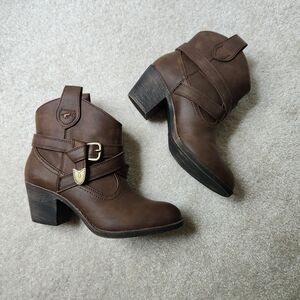 Rocket Dog dark brown women's low boots size 8